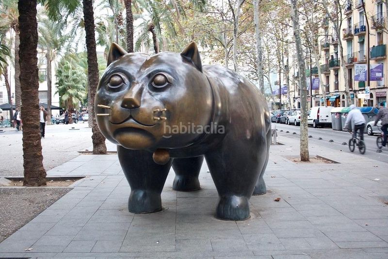 Foto bf77af3e-256f-45ed-a197-b7d787200955. Edificio  en venta en ciutat vella en Raval Barcelona