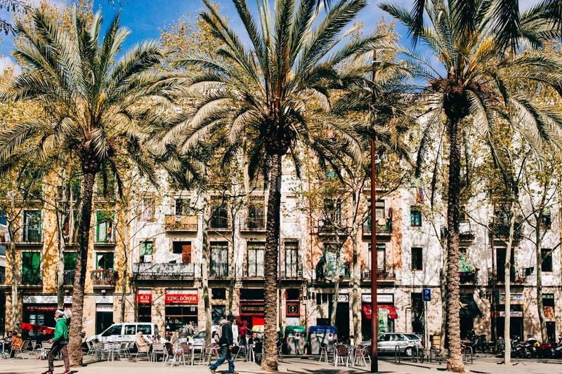 Foto 8f37e5b5-33be-4ce3-ad25-81adc9ca1c0b. Local comercial local en rentabilidad en el Raval en Barcelona