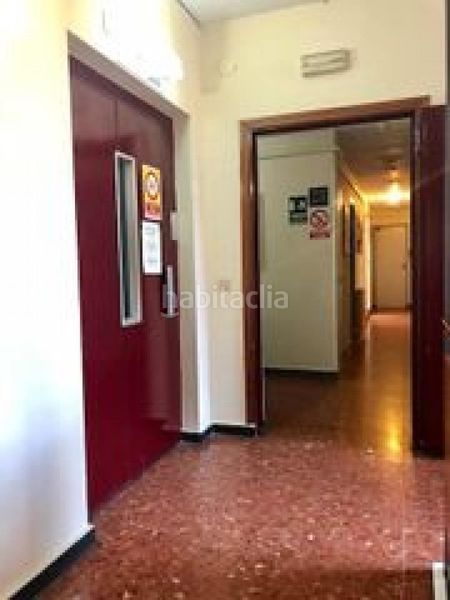 Foto 1b10c663-b55d-48d6-ac21-9d57a06bac77. Edifici a Can Mariner Santa Coloma de Gramenet