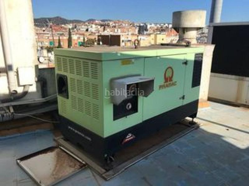 Foto fbaa24ab-583c-49f8-b67c-dcb156da67ab. Edifici a Can Mariner Santa Coloma de Gramenet