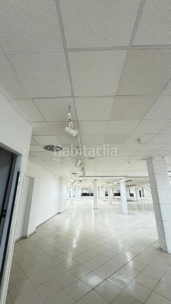 Foto 20b6e09b-1596-4a0f-90f4-f86f3b226a68. Location local commercial dans Sant Joan Vilanova i la Geltrú