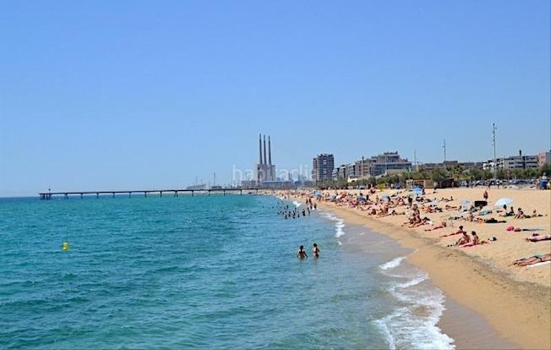 Foto 47a1bf48-5c3d-44b5-8bb4-3851285f6208. Edificio  en venta en rentabilidad zona pep ventura en Badalona