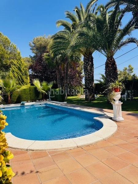 Foto bca9f08f-6bef-45b0-b8c3-4bb96d652b1b. House with parking pool in Castellbisbal