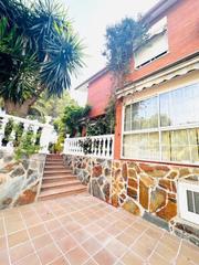 Haus in Castellbisbal. Chalet con piscina en parcela de 1.580m  castellbisbal