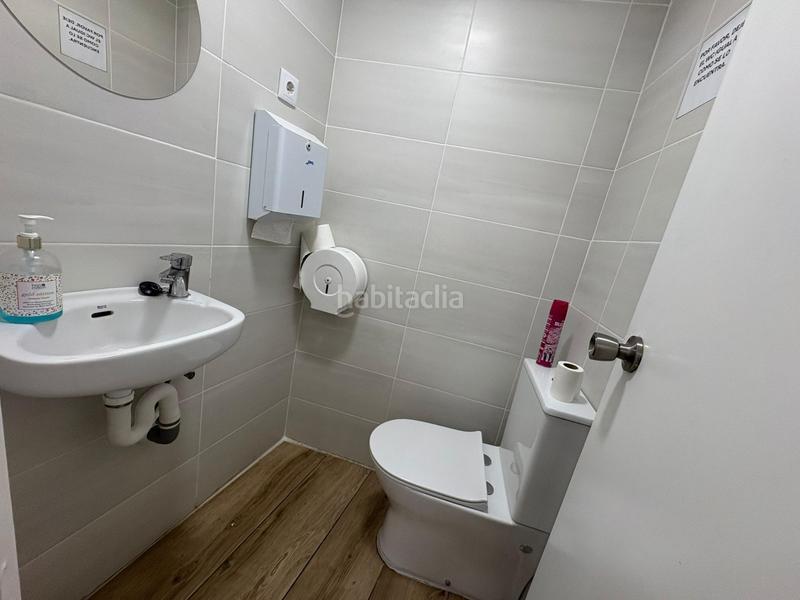Foto c3d4d046-0dc6-46b1-b9fd-cc9c56693fa6. Local comercial bar en venta en pleno funcionamiento sant adrià del besòs en Sant Adrià de Besòs