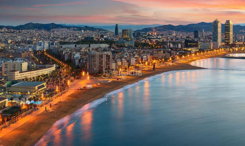Foto 0e541408-ea93-47eb-a3d7-7adc2f779b6b. Local comercial local con licencia en rentabilidad neta 6 en Barcelona