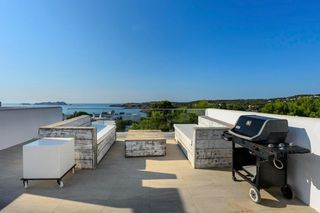 Reihenhaus in Cala Vedella-Cala Tarida. Adosado con vistas al mar en es puig de mar  ibiza
