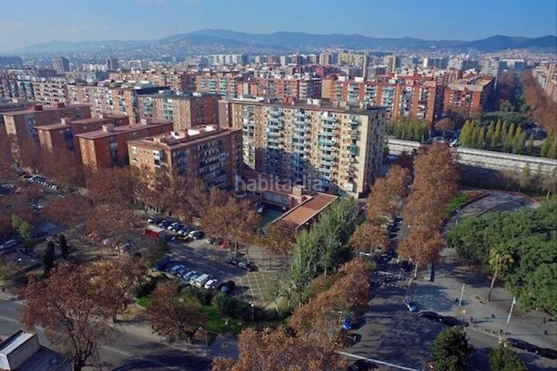 Foto a58d155a-0e14-41f6-8647-18f1c5663a48. Fabrikhalle in Sant Joan Baptista Sant Adrià de Besòs