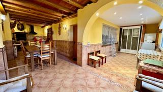 Maison à La Plana-Bellsoleig. Magnífica casa independiente en sant just desvern  ideal para do