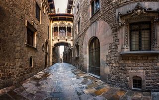 Etagenwohnung in G�tic. Exclusivo piso reformado y amueblado en el coraz�n de el g�tic b