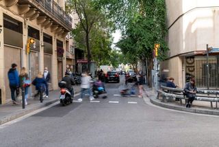Pis a Vallvidrera - Tibidabo - Les Planes. Piso con patio en venta en gracia cerca de la plaza del nord