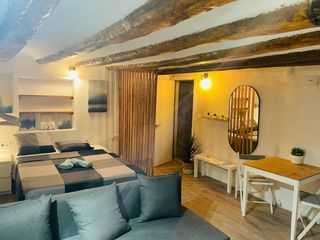 Loft a Raval. 3 estudios en rentabilidad en venta en barcelona