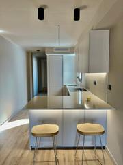 Gebäude in Riu Sud. Edificio en venta en santa coloma de gramanet  llave en mano