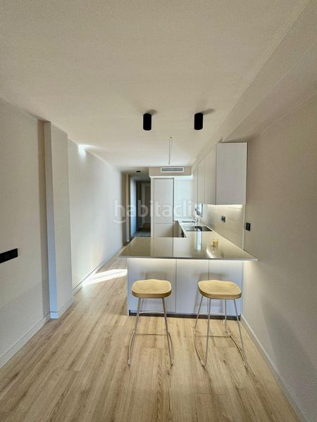 Foto 8a54f03e-9f28-46a5-97fd-c5f840251f1a. Edifici a Riu Sud Santa Coloma de Gramenet