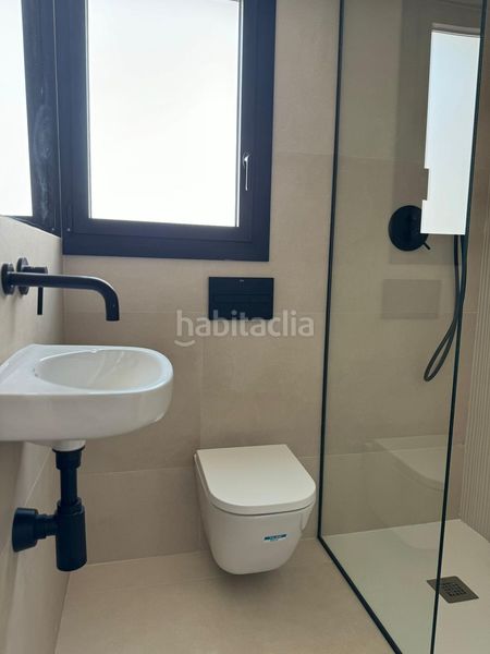 Foto 97ce9ba7-7ca9-45b2-98d3-376884997348. Edifici a Riu Sud Santa Coloma de Gramenet