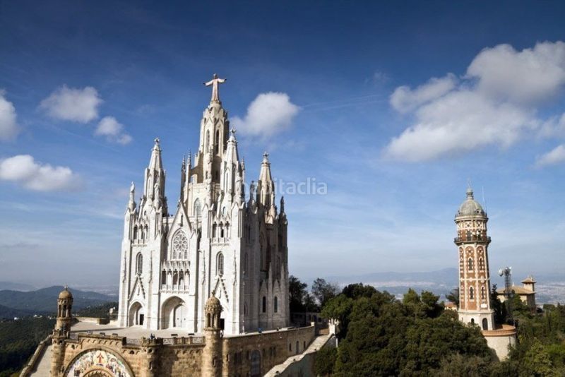 Foto ea7f62d7-7f58-4bce-9e00-932280266a04. Edificio  en venta residencial en rentabilidad 6 con inquilino estable en Barcelona