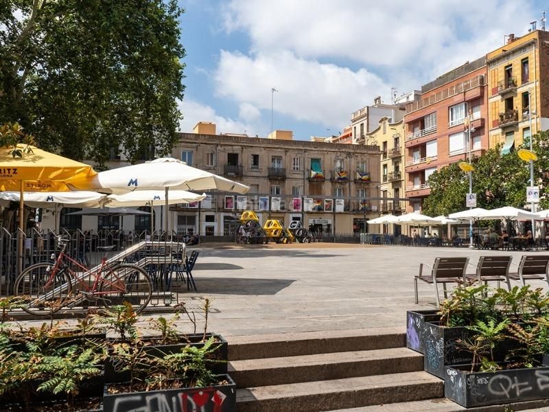 Foto 4da0e01b-c16b-4279-b18c-6a3d8d6433de. Edificio  en venta para reformar en gracia en Barcelona