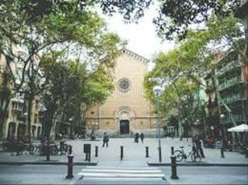 Foto 9262686f-e415-471f-8a89-cdea8e636213. Edifici a Vila de Gràcia Barcelona