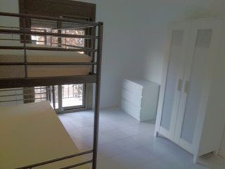 Édifice à Roquetes. Edificio completo en venta  365m2 en nou barris, barcelona