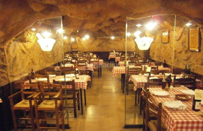 Foto 1b4fd3a2-94d9-45d1-b1c7-f8ed70fc5f97. Alquiler local comercial restaurante en alquiler sin traspaso en Barcelona