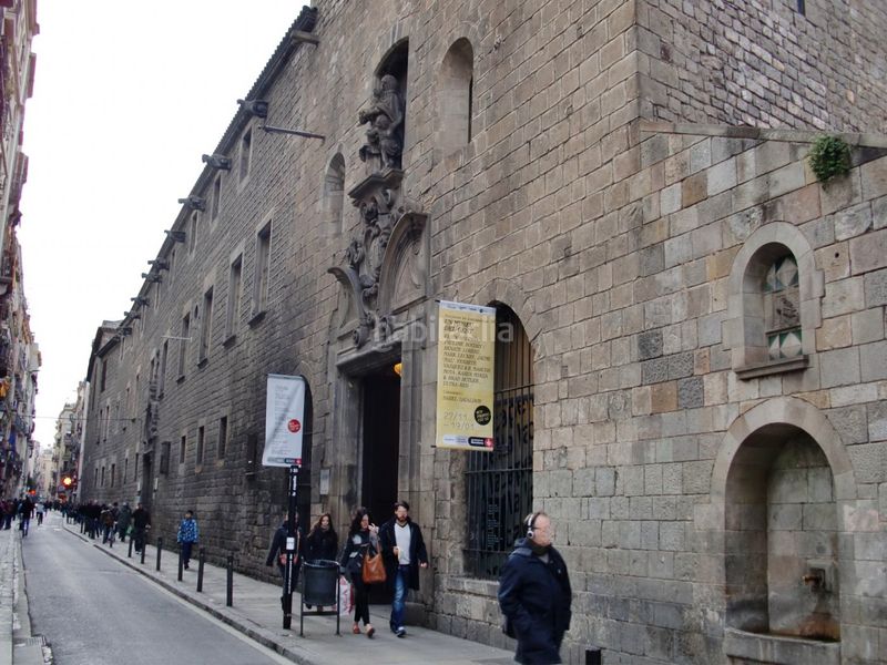 Foto d246cd91-da89-4ba9-b9dc-b988d74665c0. Edificio  en venta en el distrito de ciutat vella, en Barcelona