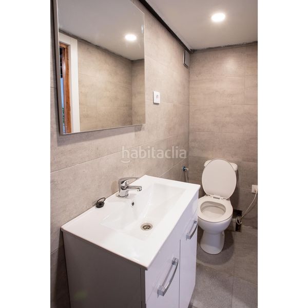 Foto f729bd4b-b102-43d7-b2cc-4956166e46d7. Loft a Raval Barcelona