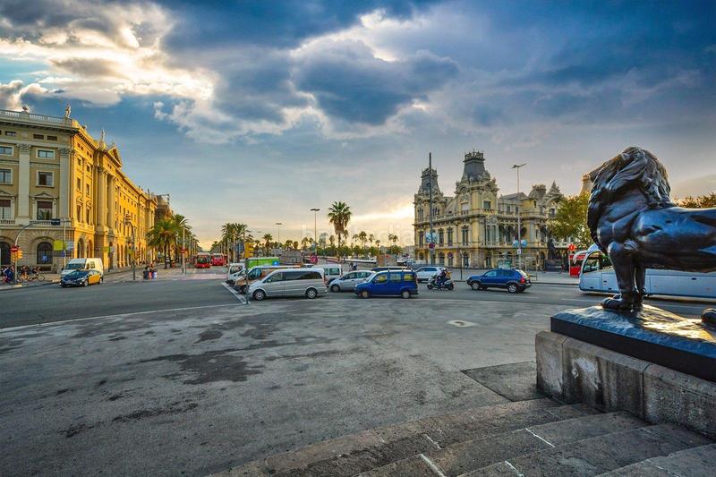 Foto fd1e4592-ac8e-43eb-a340-8efadffc526d. Piso  en venta con licencia turistica en Raval Barcelona