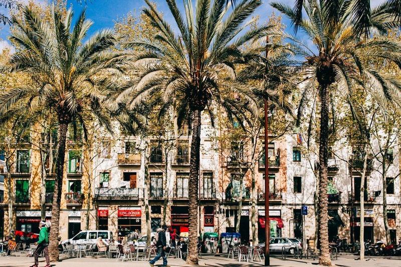 Foto eccbdea9-727f-4068-a126-7c8b2cc18796. Piso  en venta con inquilino estable en Raval Barcelona
