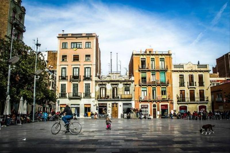 Foto ed86a002-bb3c-46b4-bf25-b2c2360cebf4. Piso  en venta con inquilino estable en Raval Barcelona