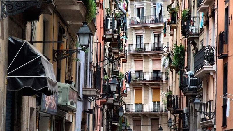 Foto 4c27a153-aa1f-4f54-93d1-9bc970703cc5. Pis a Raval Barcelona