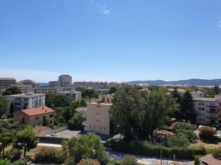 Casa en La Miranda-Can Candeler. Casa en venta en la miranda con piscina y jardin