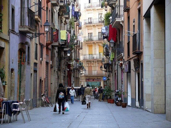Foto adf701e3-f1b9-4feb-9160-3c369c6c7ad4. Edifici a Raval Barcelona