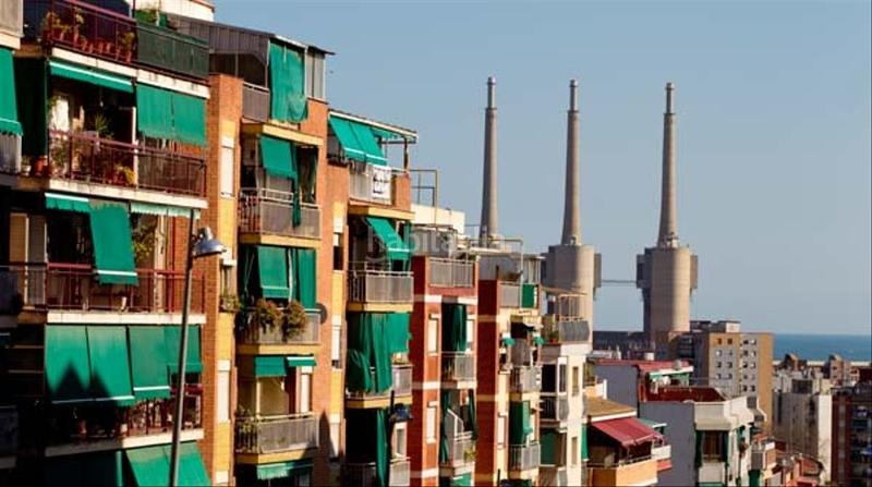 Foto 5b3c8c6c-148a-4f53-bf16-69d354caff3c. Piso  en venta rentabilidad 8 zona la salud en Badalona