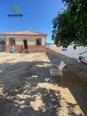 Chalet en El Higuerón. Parcela en el camino viejo de almodovar