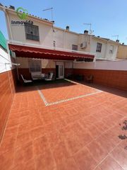 Casa en Sector Sur. Amplia y moderna casa en polígono guadalquivir, córdoba  210.000