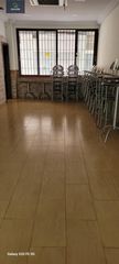 Local Comercial a Viñuela - Rescatado. Local ideal en la zona mas comercial de cordoba