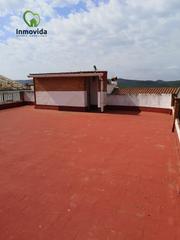 Casa a Villaharta. Gran casa en villaharta