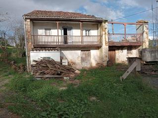 Xalet a Solórzano. Casa con 2100 m2 de terreno para reformar en solorzano