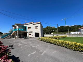 Xalet a General Dávila. Casa independiente con jardín y garaje a 15 minutos de la playa