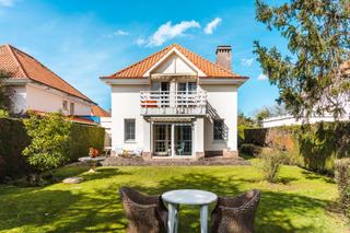 Casa aparellada  Urbanizacion palacio (el). Impresionante chalet en urbanización privada con portero y pisic