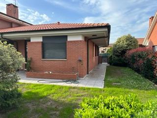 Affitto Chalet  Avenida jose maría pereda. Chalet pareado con jardín y garaje en bezana