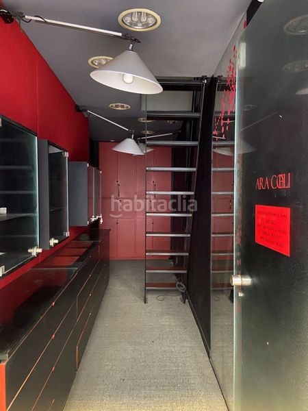 Foto f73a0a7c-5055-4e66-b8b5-36c0215f7b88. Local comercial a Centro - Ayuntamiento Santander