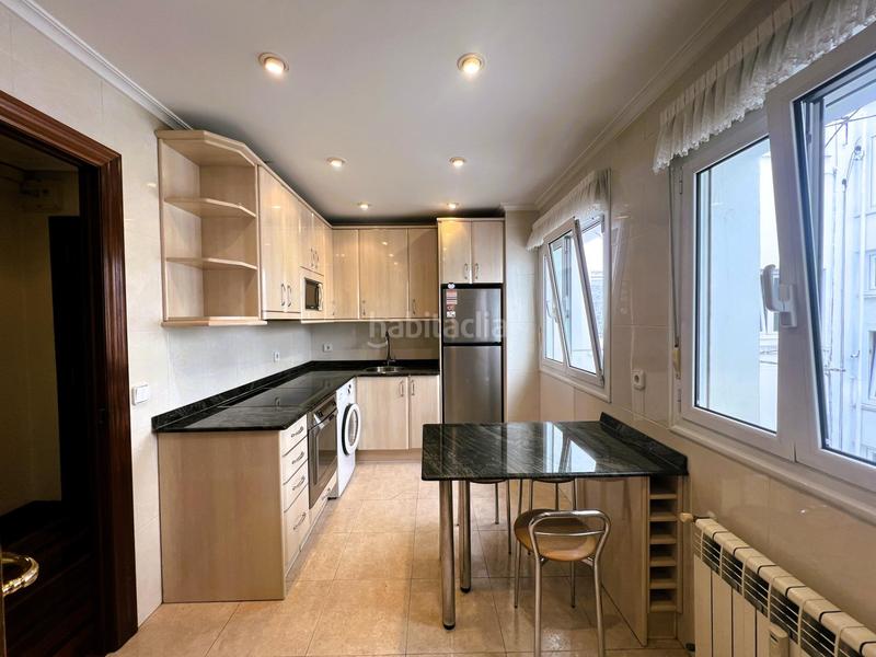 Foto f857a72e-f856-4067-ae65-e4210a2cb345. Alquiler piso alquiler fijo octavo piso luminoso en calle vargas en Santander