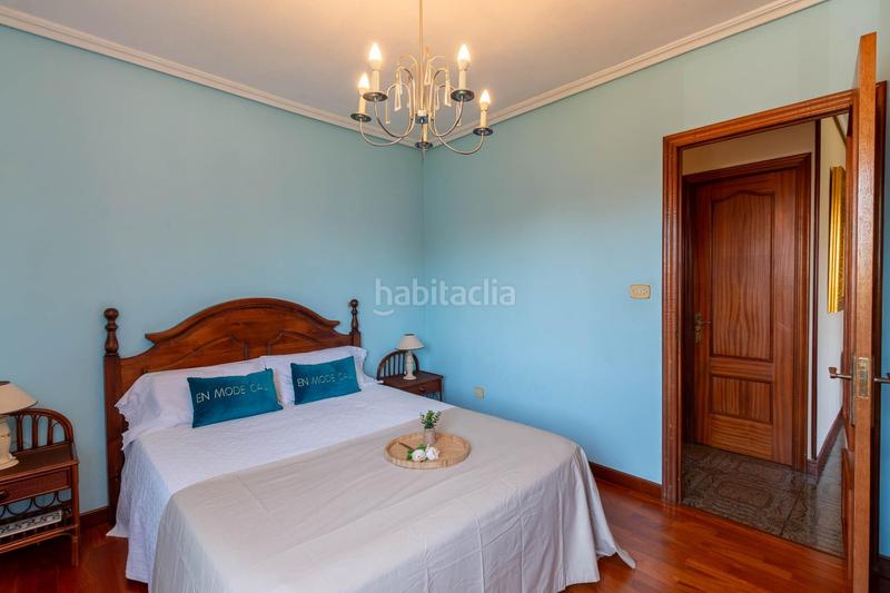 Foto c94a35cb-c8d4-4e6b-b892-fc964ec98471. Maison avec chauffage parking dans Suances