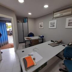 Business premise in Maliaño