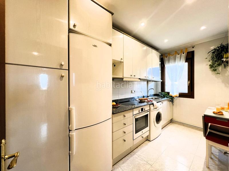 Foto 5f165628-0b66-4fd1-8d7f-2267ffd2a64e. Appartamento con riscaldamento in Puerto Chico Santander