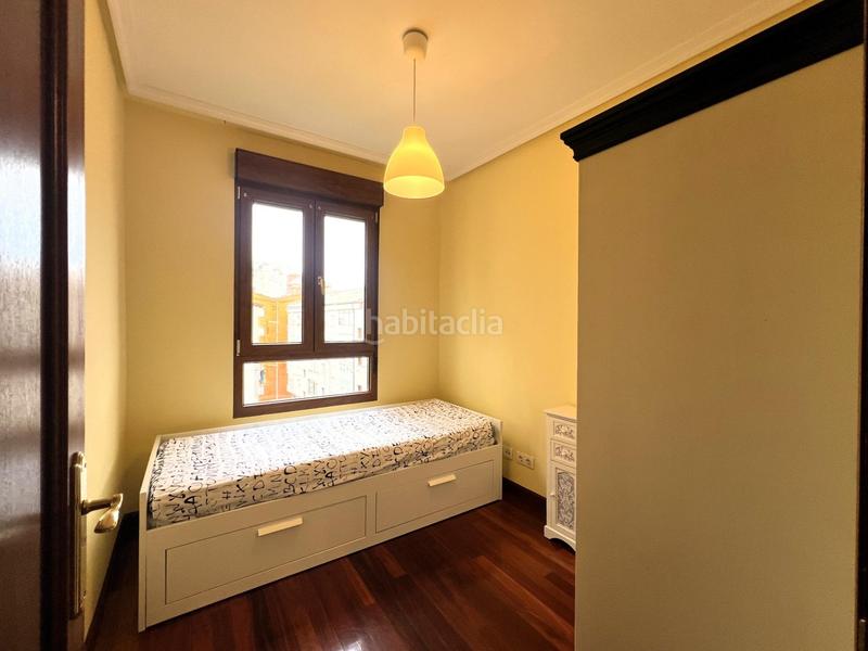 Foto b8029663-0b99-48c7-b93a-102de35527ef. Appartamento con riscaldamento in Puerto Chico Santander