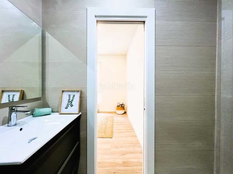 Foto 1d0631e8-cfe9-427f-9555-c78c41babf04. Pis amb calefacció a Numancia - San Fernando Santander