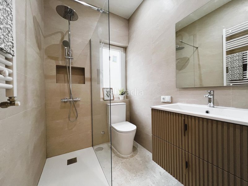 Foto f4d44e10-7e8d-4e12-935c-7593b740d66a. Pis amb calefacció a Numancia - San Fernando Santander