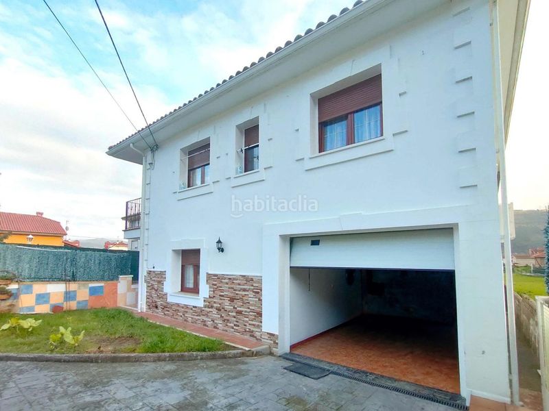 Foto fe2a532a-a3e4-4e58-b40b-1dc103d25e79. Casa aparellada amb calefacció aparcament a Castañeda